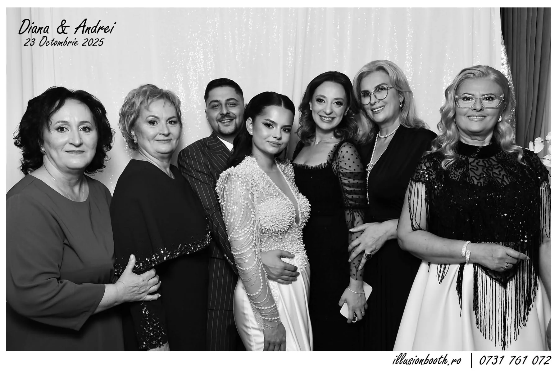 Cabina Polaroid IllusionBooth - fotografie editorială